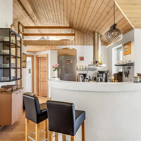 Dom wakacyjny Ljuba - 1-3km From The Sea By Interhome