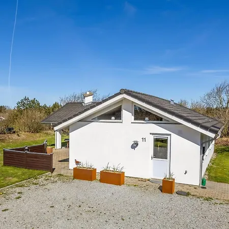 Dom wakacyjny Ljuba - 1-3km From The Sea By Interhome *