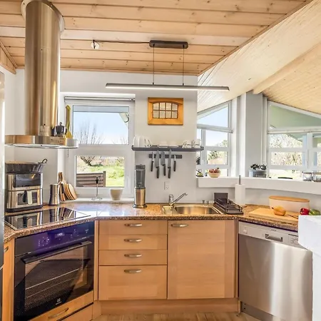 Ljuba - 1-3km From The Sea By Interhome Hjørring